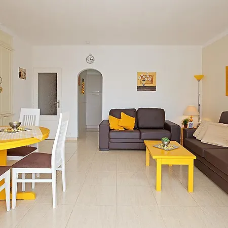 Apartment Riomar *